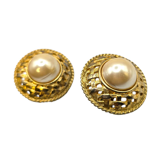 Clip On Earrings Gold Tone Faux Pearl Round Filigree Lattice Retro SKU2393 - Picture 7 of 7